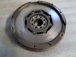 bontott TOYOTA VERSO Kettős tömegű Lendkerék