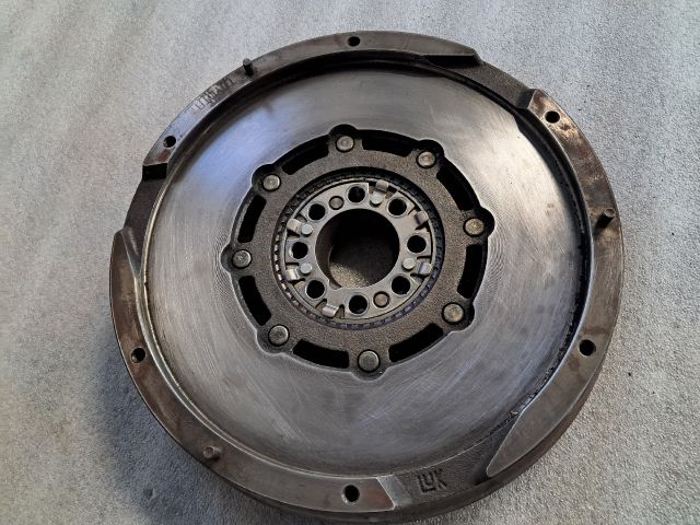 bontott TOYOTA VERSO Kettős tömegű Lendkerék