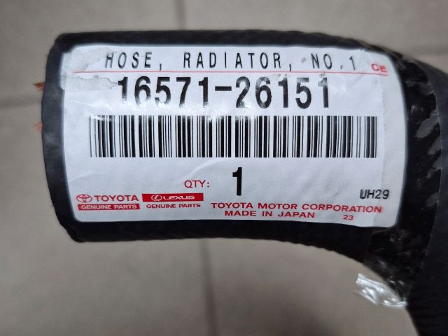 bontott TOYOTA VERSO Vízcső