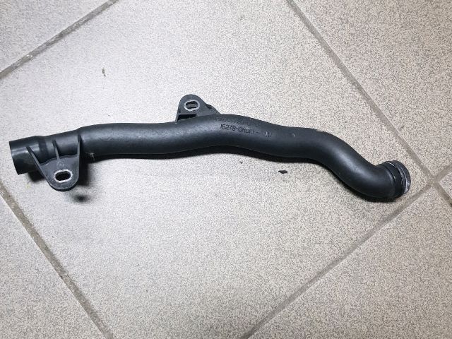 bontott TOYOTA VERSO Vízcső