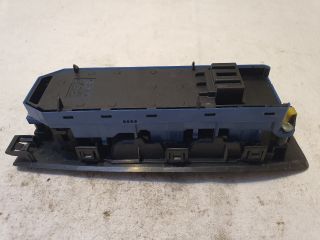 bontott TOYOTA VERSO Ablakemelő Kapcsoló Négyes / Kettes