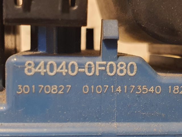 bontott TOYOTA VERSO Ablakemelő Kapcsoló Négyes / Kettes