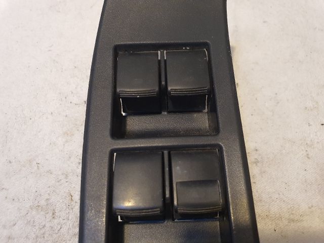 bontott TOYOTA VERSO Ablakemelő Kapcsoló Négyes / Kettes