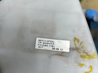 bontott TOYOTA VERSO Ablakmosó Tartály