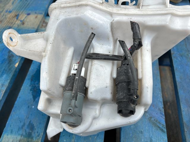 bontott TOYOTA VERSO Ablakmosó Tartály