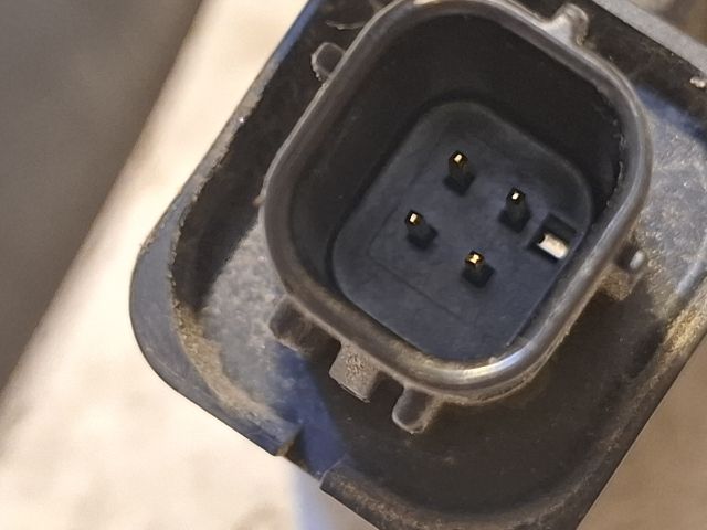 bontott TOYOTA VERSO Akkumulátor Saru Elektronikával