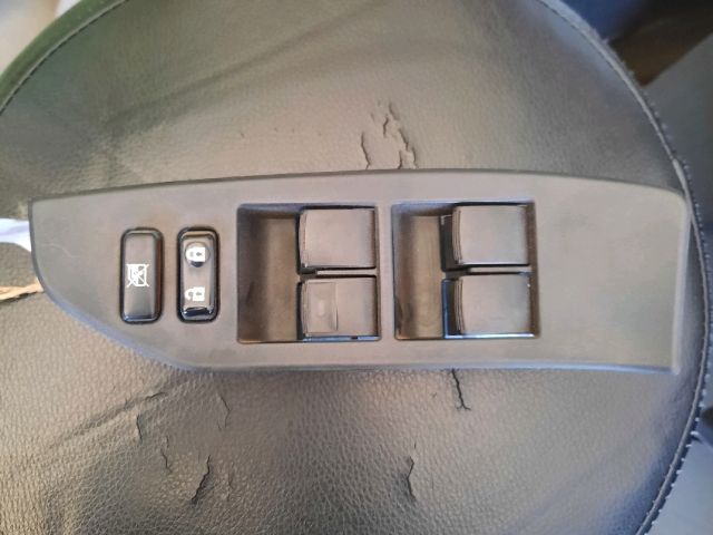 bontott TOYOTA VERSO Bal első Ablakemelő Kapcsoló