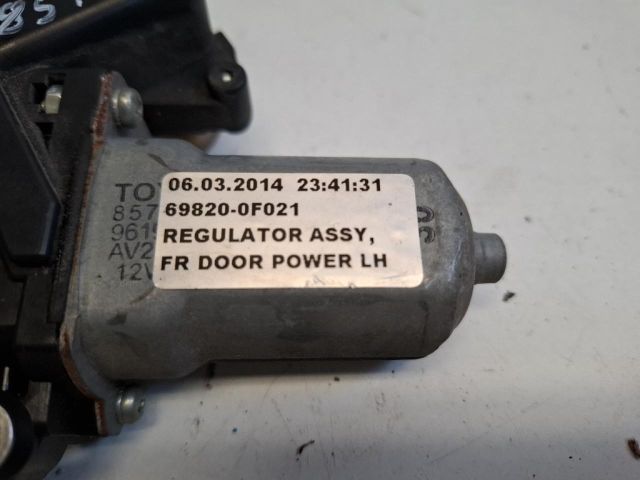 bontott TOYOTA VERSO Bal első Ablakemelő Motor