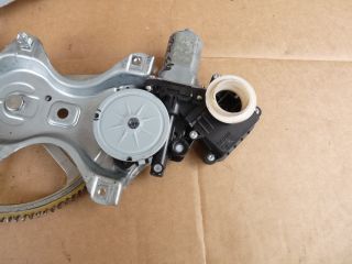 bontott TOYOTA VERSO Bal első Ablakemelő Szerkezet (Elektromos)