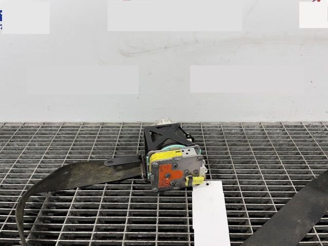 bontott TOYOTA VERSO Bal első Biztonsági Öv