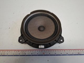 bontott TOYOTA VERSO Bal első Hangszóró