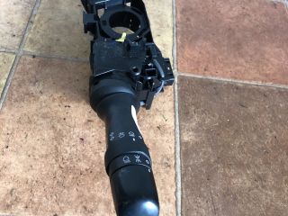 bontott TOYOTA VERSO Bal Kormánykapcsoló Irányjelző