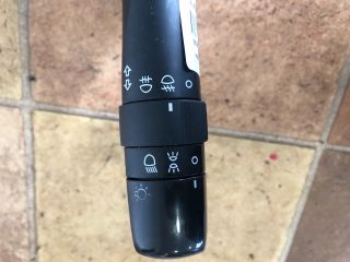 bontott TOYOTA VERSO Bal Kormánykapcsoló Irányjelző