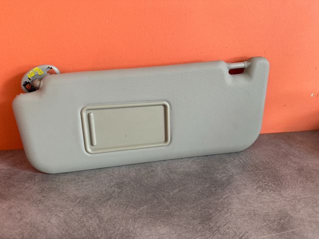 bontott TOYOTA VERSO Bal Napellenző