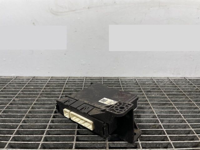 bontott TOYOTA VERSO Elektronika (Magában)