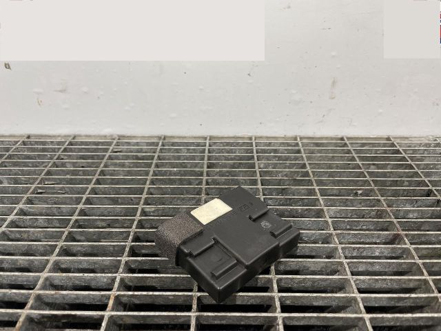 bontott TOYOTA VERSO Elektronika (Magában)