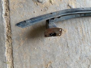 bontott TOYOTA VERSO Első Lökhárító Merevítő (Fém)