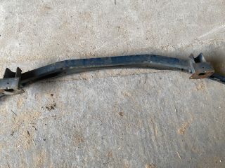 bontott TOYOTA VERSO Első Lökhárító Merevítő (Fém)