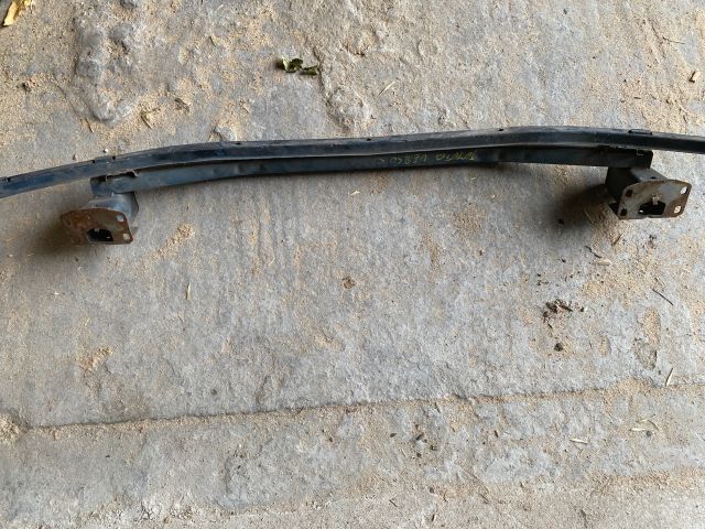 bontott TOYOTA VERSO Első Lökhárító Merevítő (Fém)