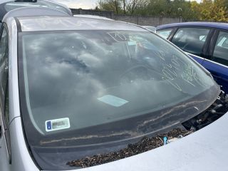 bontott TOYOTA VERSO Első Szélvédő