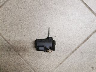 bontott TOYOTA VERSO Fényszórómagasság Állító Motor (Pozíciófüggetlen)