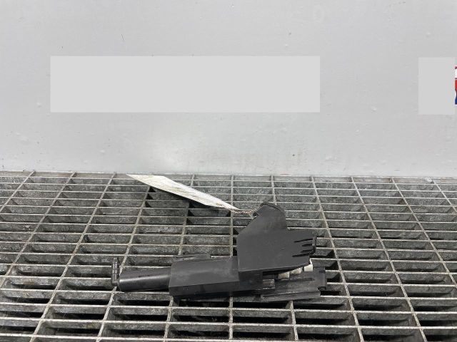 bontott TOYOTA VERSO Fényszórómosó Szivattyú