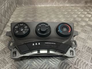 bontott TOYOTA VERSO Fűtéskapcsoló (digit klímás)