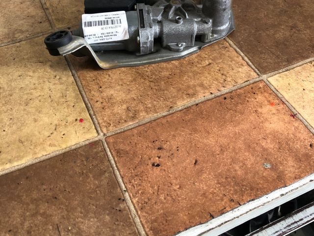 bontott TOYOTA VERSO Hátsó Ablaktörlő Motor