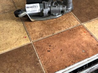 bontott TOYOTA VERSO Hátsó Ablaktörlő Motor