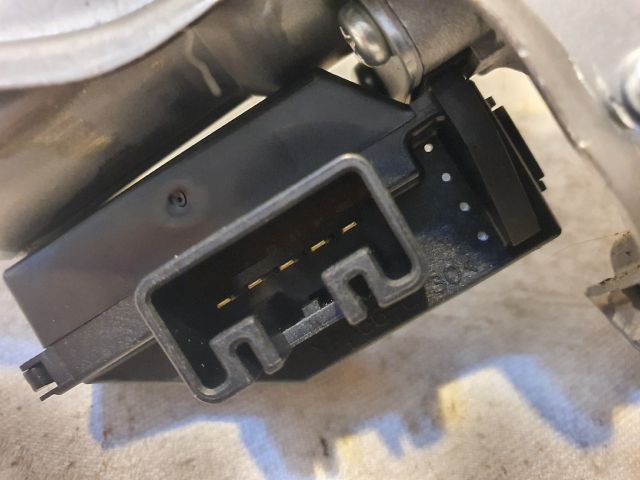 bontott TOYOTA VERSO Hátsó Ablaktörlő Motor