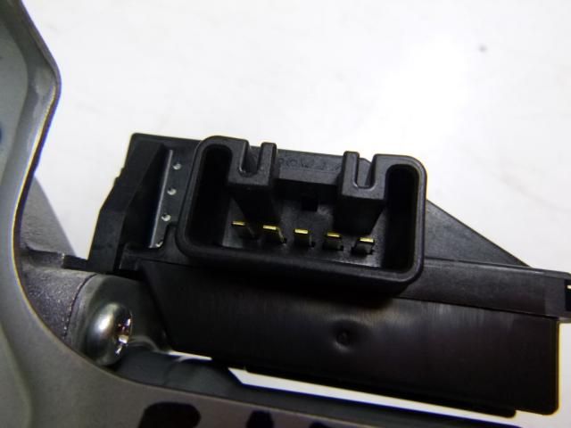 bontott TOYOTA VERSO Hátsó Ablaktörlő Motor