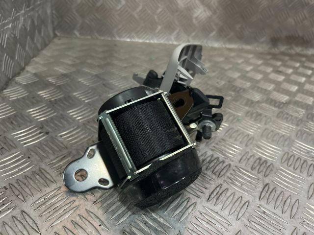 bontott TOYOTA VERSO Hátsó középső Biztonsági Öv