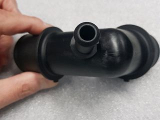 bontott TOYOTA VERSO Hűtővíz Elosztó Cső