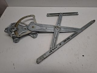 bontott TOYOTA VERSO Jobb első Ablakemelő Szerkezet (Elektromos)