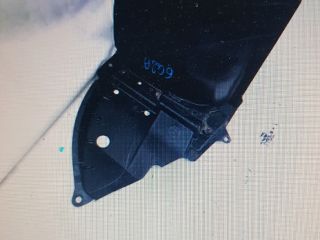 bontott TOYOTA VERSO Jobb első Első Dobbetét (Kerékjárati, Műanyag)