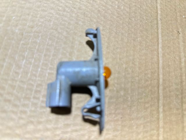 bontott TOYOTA VERSO Jobb első Irányjelző