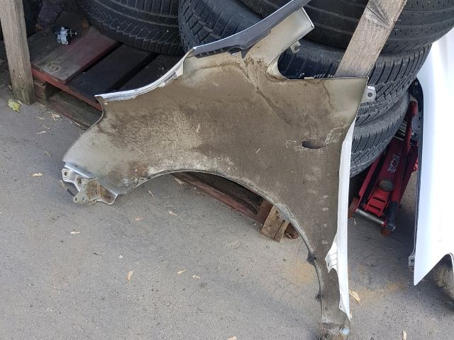 bontott TOYOTA VERSO Jobb első Sárvédő