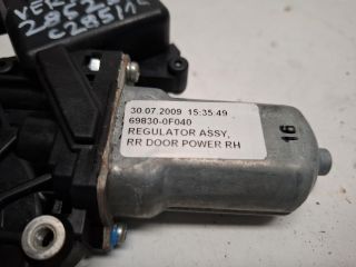 bontott TOYOTA VERSO Jobb hátsó Ablakemelő Motor