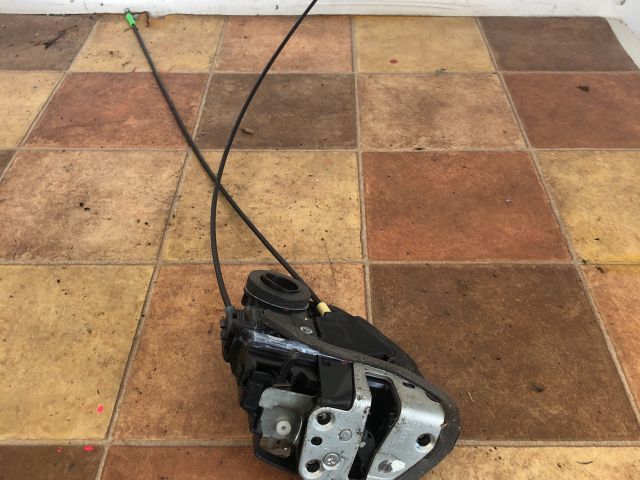 bontott TOYOTA VERSO Jobb hátsó Ajtózár