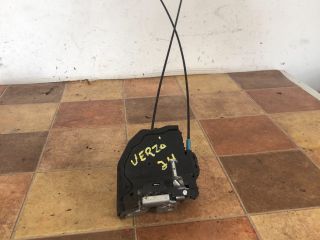 bontott TOYOTA VERSO Jobb hátsó Ajtózár