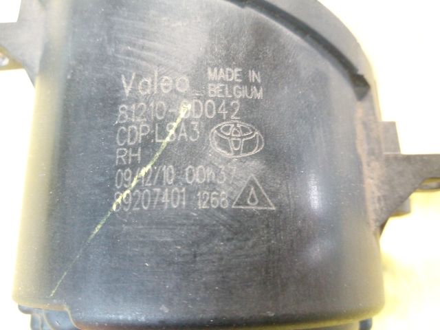 bontott TOYOTA VERSO Jobb Ködfényszóró