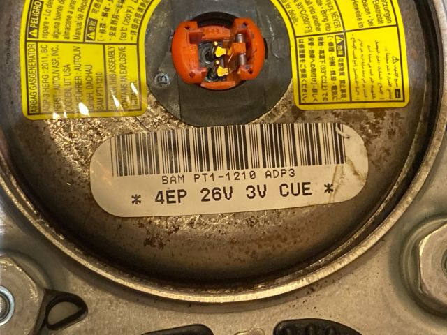 bontott TOYOTA VERSO Kormánylégzsák