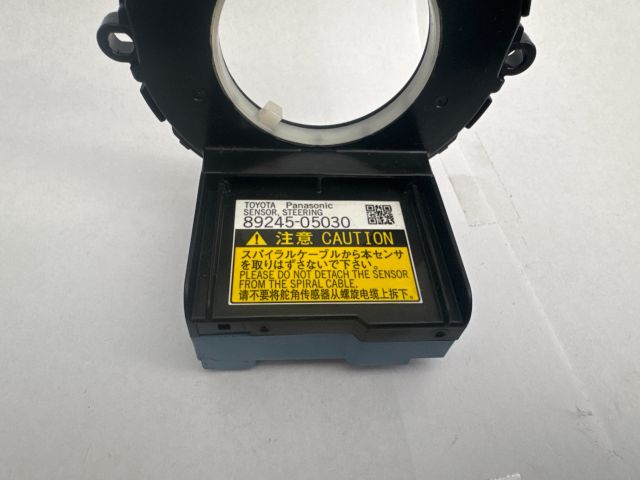 bontott TOYOTA VERSO Kormányszög Jeladó