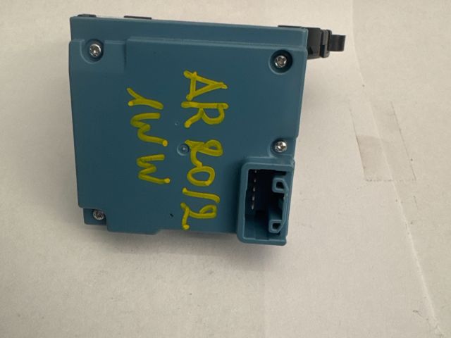 bontott TOYOTA VERSO Kormányszög Jeladó