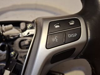 bontott TOYOTA VERSO Multikormány