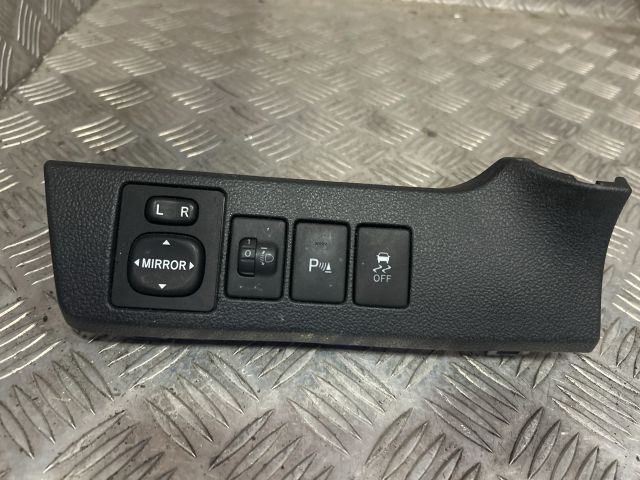 bontott TOYOTA VERSO Tükör Kapcsoló