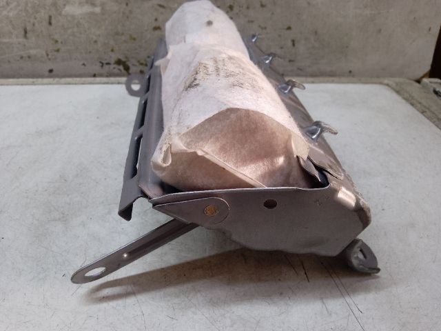 bontott TOYOTA VERSO Utasoldali Légzsák