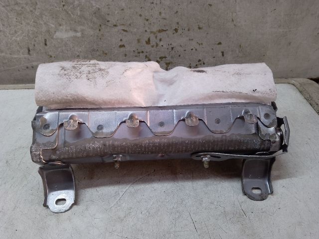 bontott TOYOTA VERSO Utasoldali Légzsák