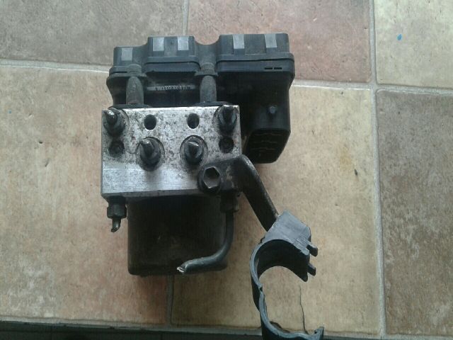 bontott TOYOTA YARIS ABS Kocka