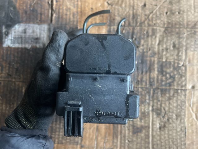 bontott TOYOTA YARIS ABS Kocka